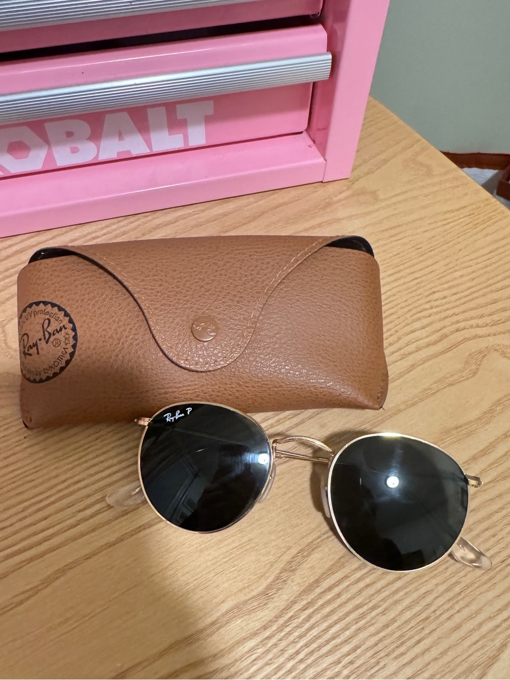 Ray-Ban round metal sunglasses polarized